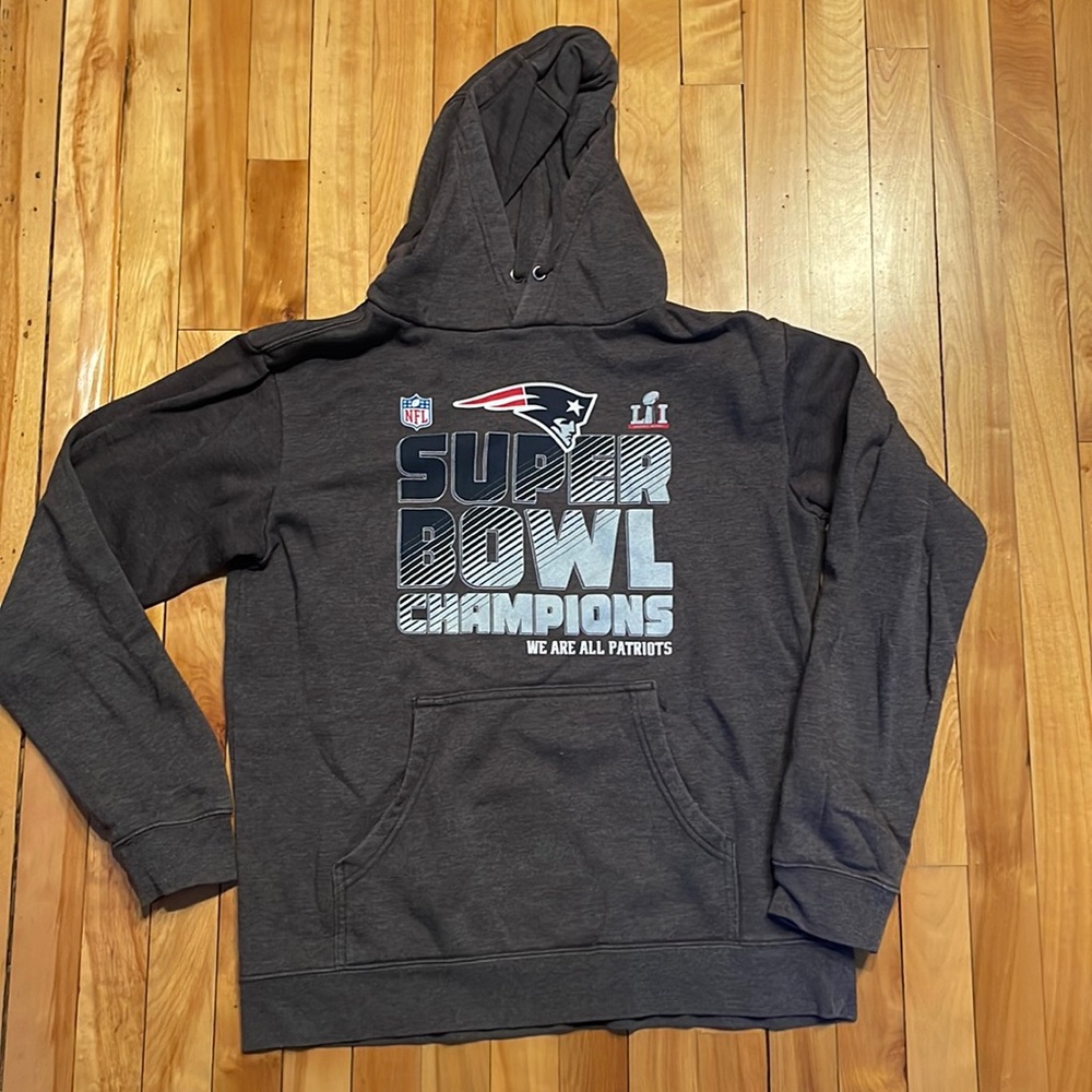 Patriots SUPERBOWL CHAMPS Sweatshirt
